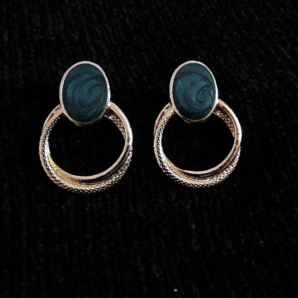 Green Enamel/Gold Tone Dangle Earrings 1.5" L